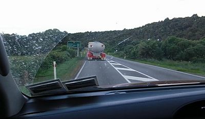 ミルク運搬トラック