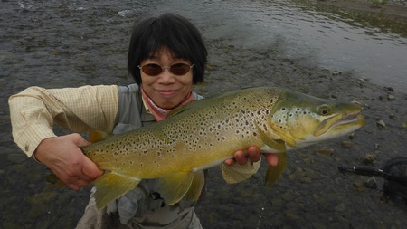 端正な顔立ちが印象的な70cm・9.5lbの雄