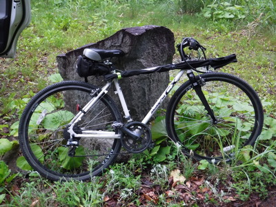 クロスバイクの組み立て完了、ロッドをセット