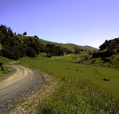 田舎の未舗装道路