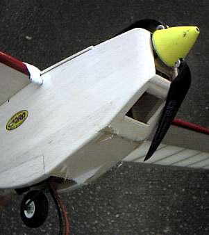 機首の空気取り入れ口